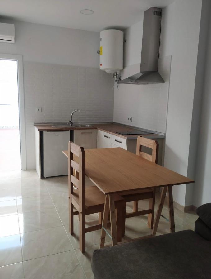 Apartamentos Turisticos La Terraza* Las Cabezas de San Juan Eksteriør bilde