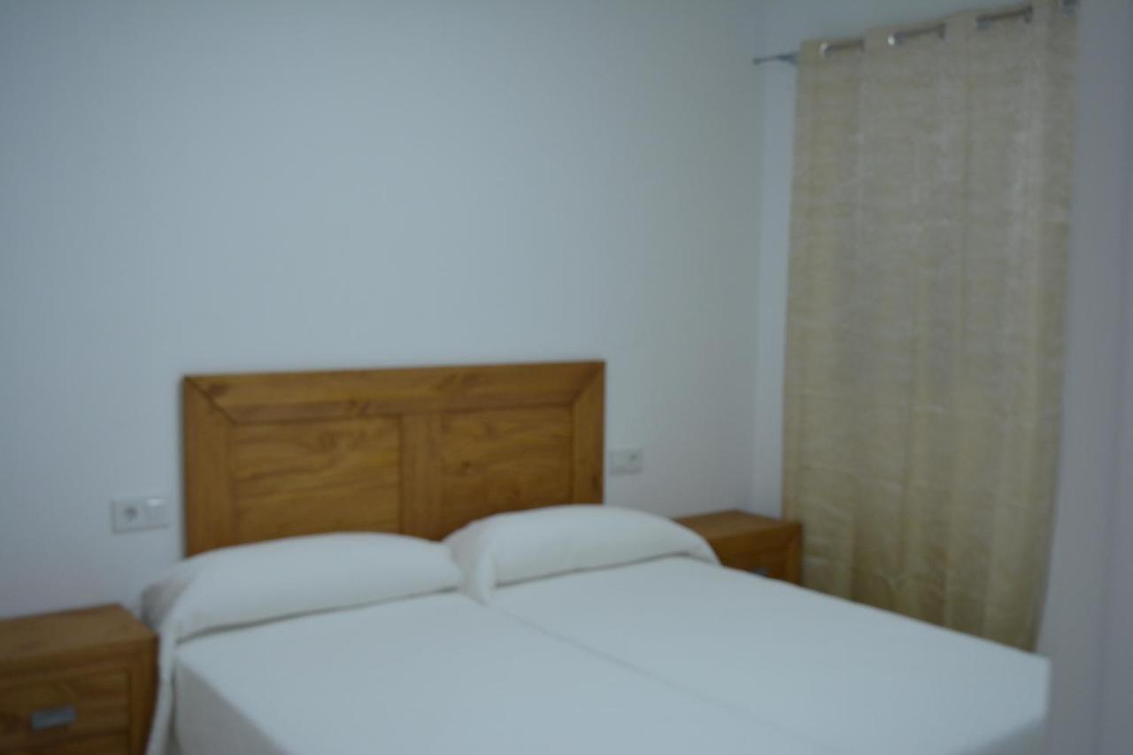 Apartamentos Turisticos La Terraza* Las Cabezas de San Juan Eksteriør bilde