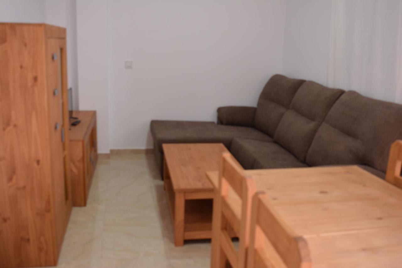 Apartamentos Turisticos La Terraza* Las Cabezas de San Juan Eksteriør bilde