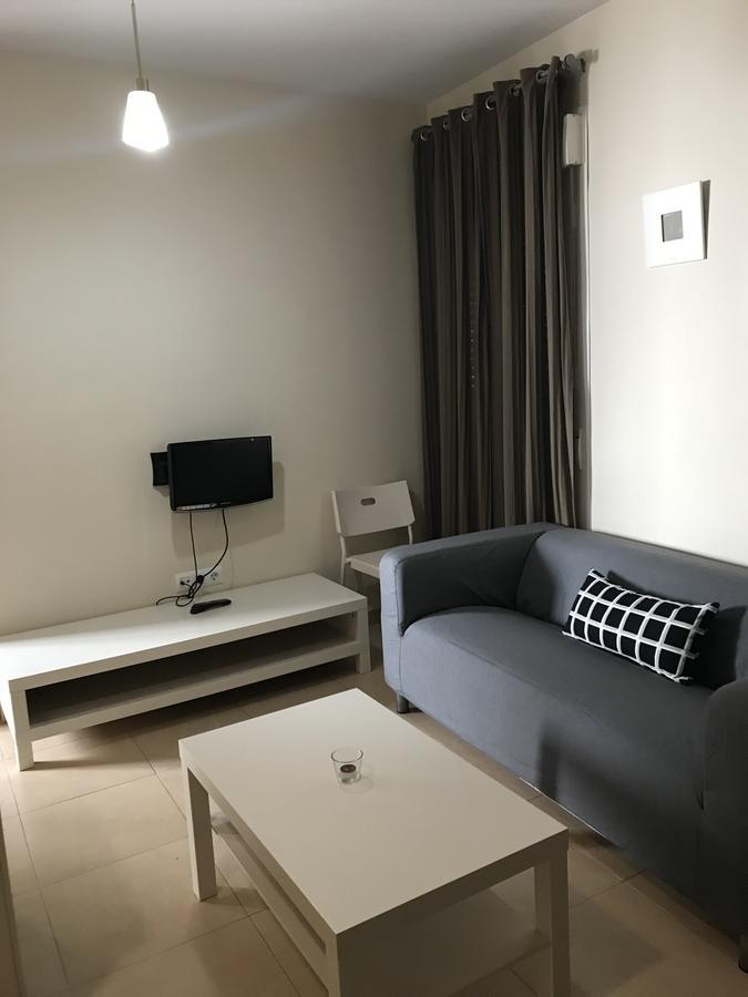 Apartamentos Turisticos La Terraza* Las Cabezas de San Juan Eksteriør bilde